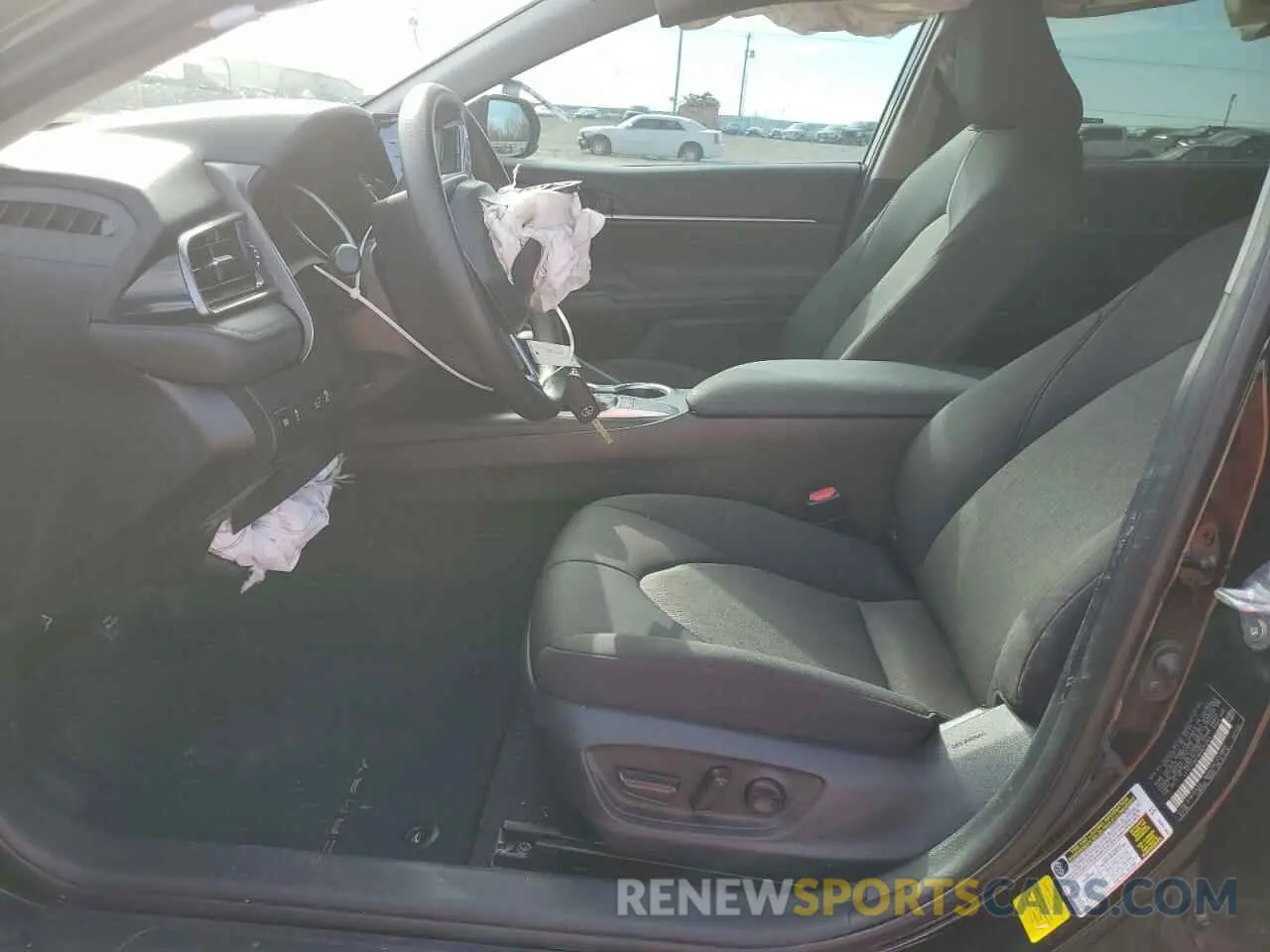 7 Photograph of a damaged car 4T1C11AK1NU677263 TOYOTA CAMRY 2022