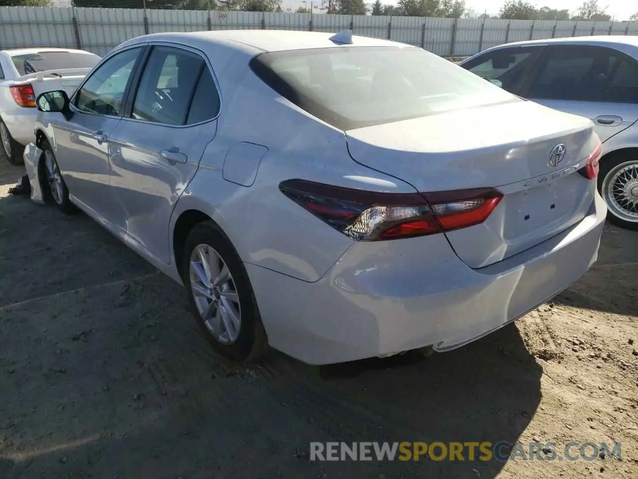 3 Photograph of a damaged car 4T1C11AK2NU061703 TOYOTA CAMRY 2022