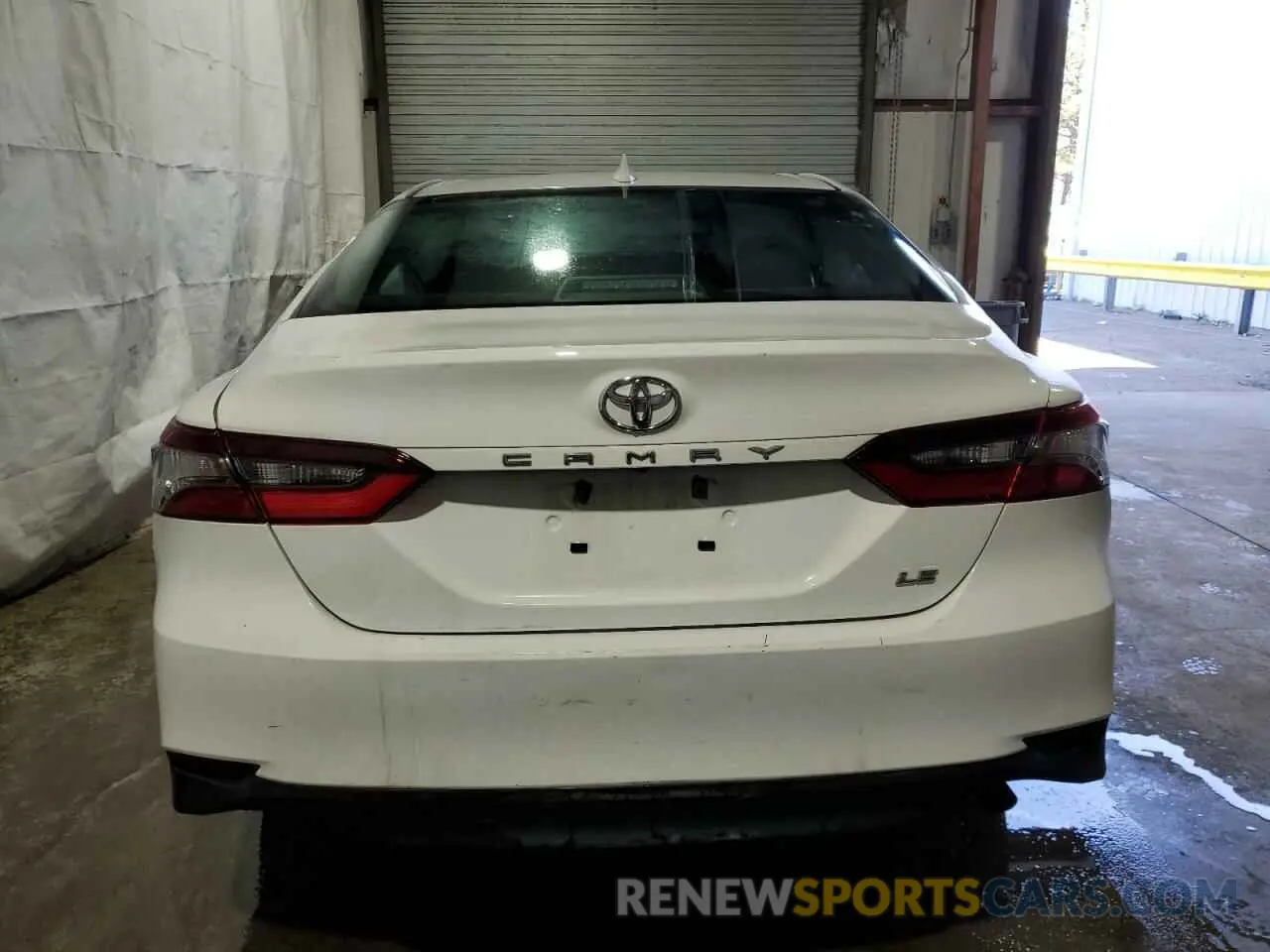 6 Фотография поврежденного автомобиля 4T1C11AK2NU074791 TOYOTA CAMRY 2022