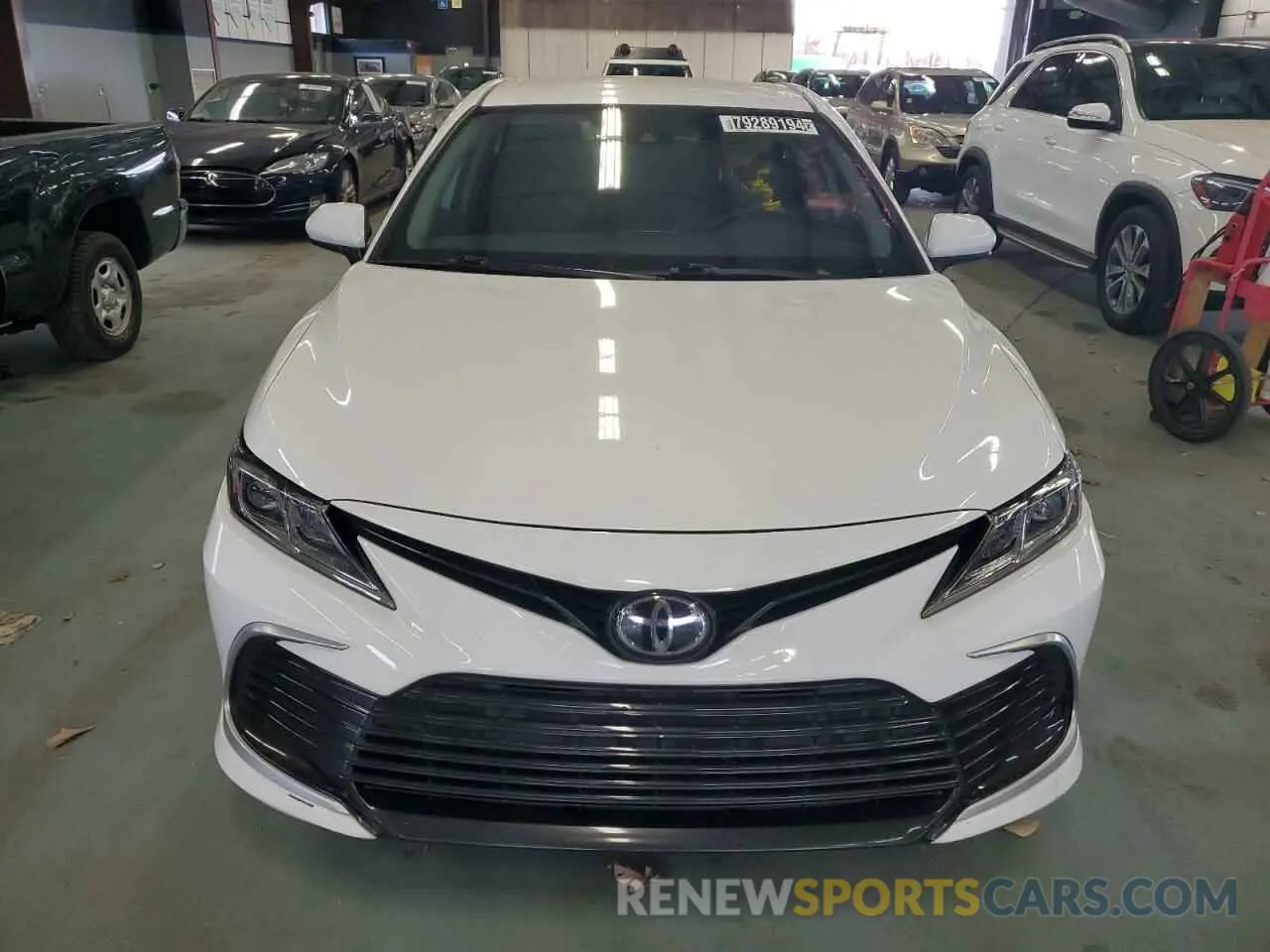 5 Photograph of a damaged car 4T1C11AK2NU634860 TOYOTA CAMRY 2022