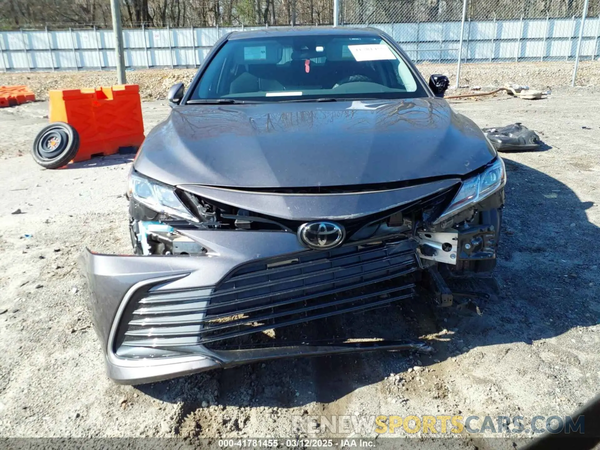 13 Photograph of a damaged car 4T1C11AK2NU675215 TOYOTA CAMRY 2022