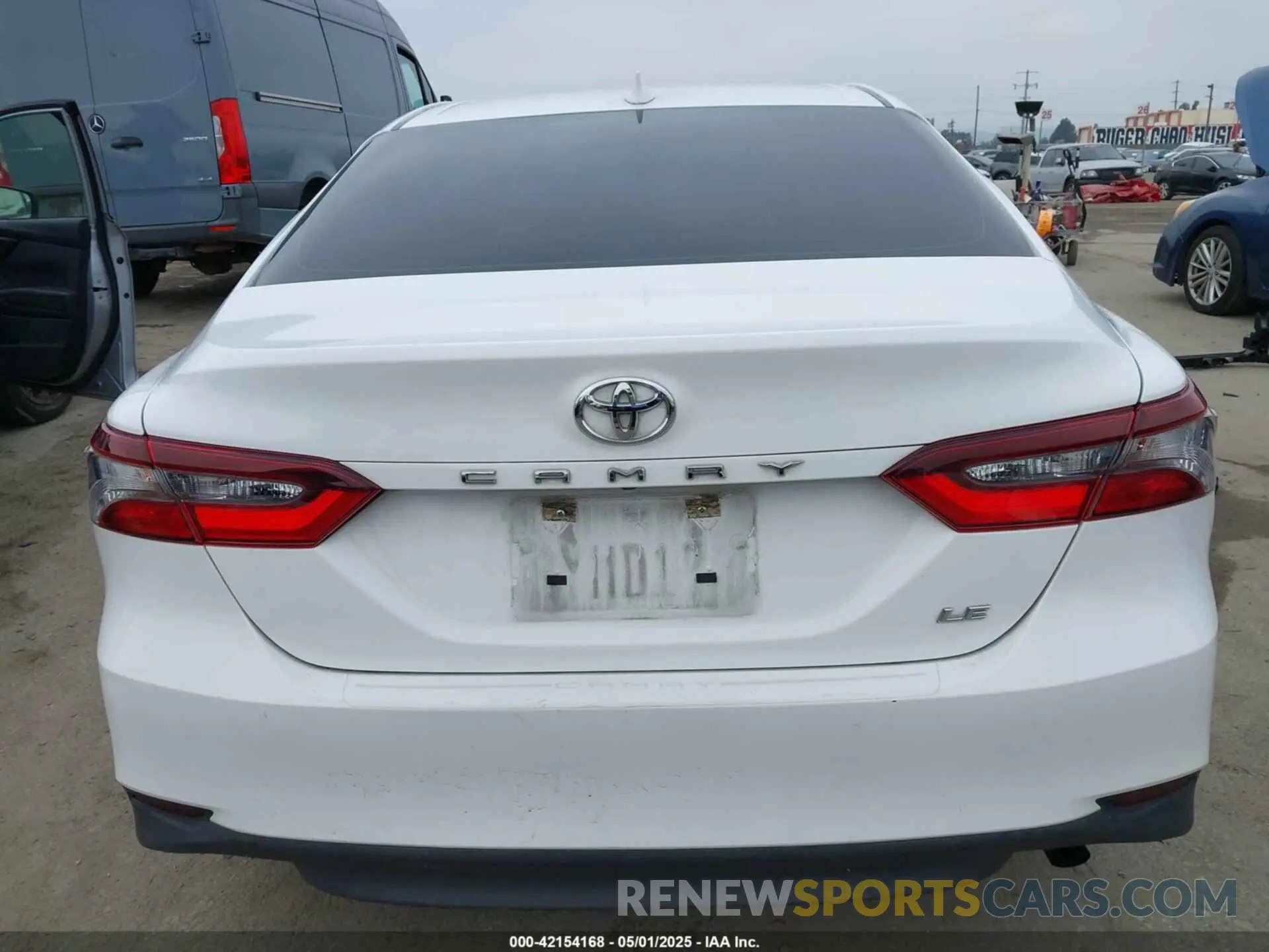 17 Photograph of a damaged car 4T1C11AK3NU625990 TOYOTA CAMRY 2022
