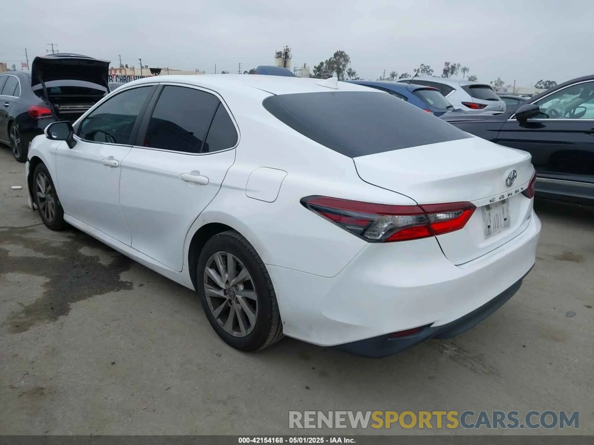 3 Photograph of a damaged car 4T1C11AK3NU625990 TOYOTA CAMRY 2022