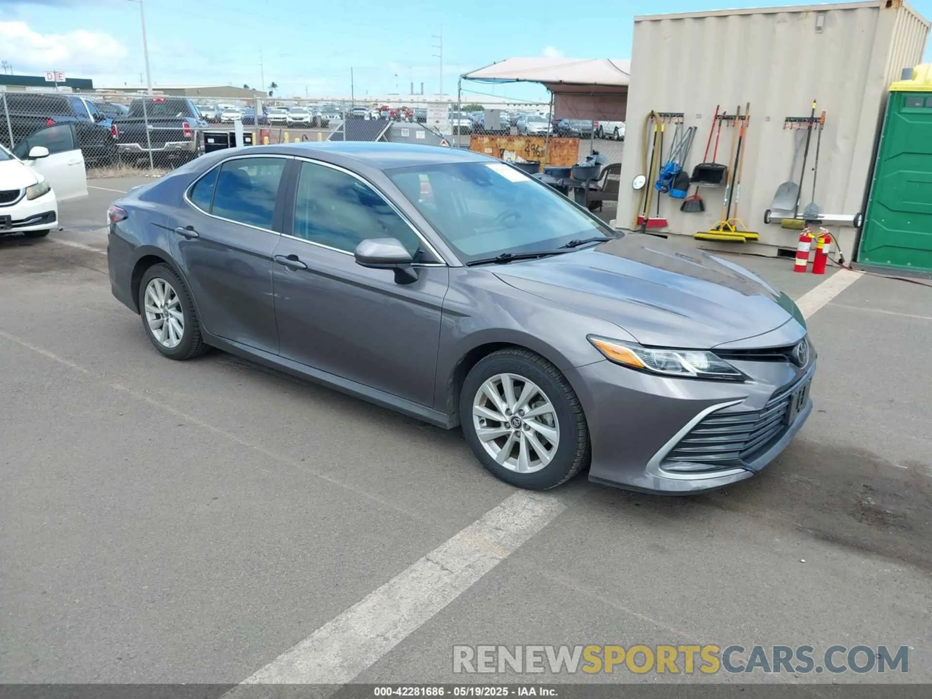 1 Photograph of a damaged car 4T1C11AK3NU643163 TOYOTA CAMRY 2022