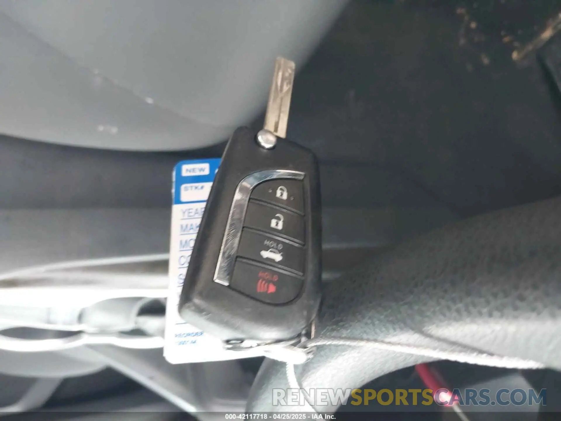 11 Photograph of a damaged car 4T1C11AK3NU651909 TOYOTA CAMRY 2022