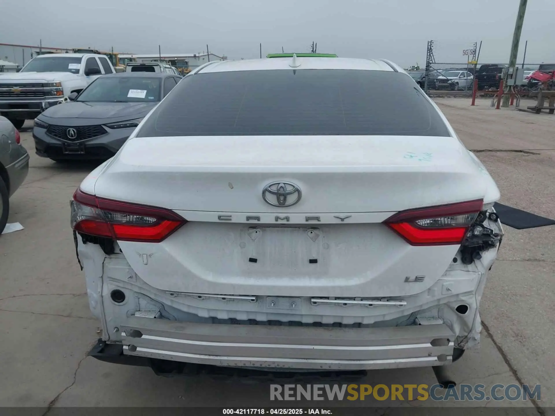 17 Photograph of a damaged car 4T1C11AK3NU651909 TOYOTA CAMRY 2022