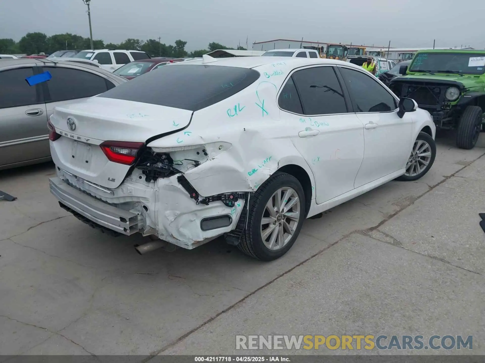 4 Photograph of a damaged car 4T1C11AK3NU651909 TOYOTA CAMRY 2022