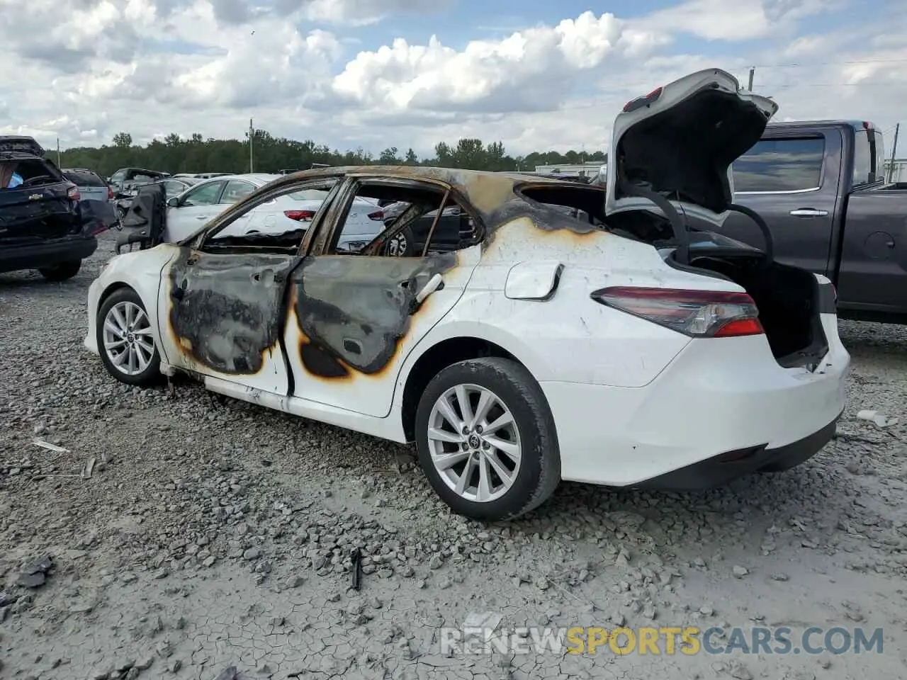 2 Фотография поврежденного автомобиля 4T1C11AK3NU673053 TOYOTA CAMRY 2022