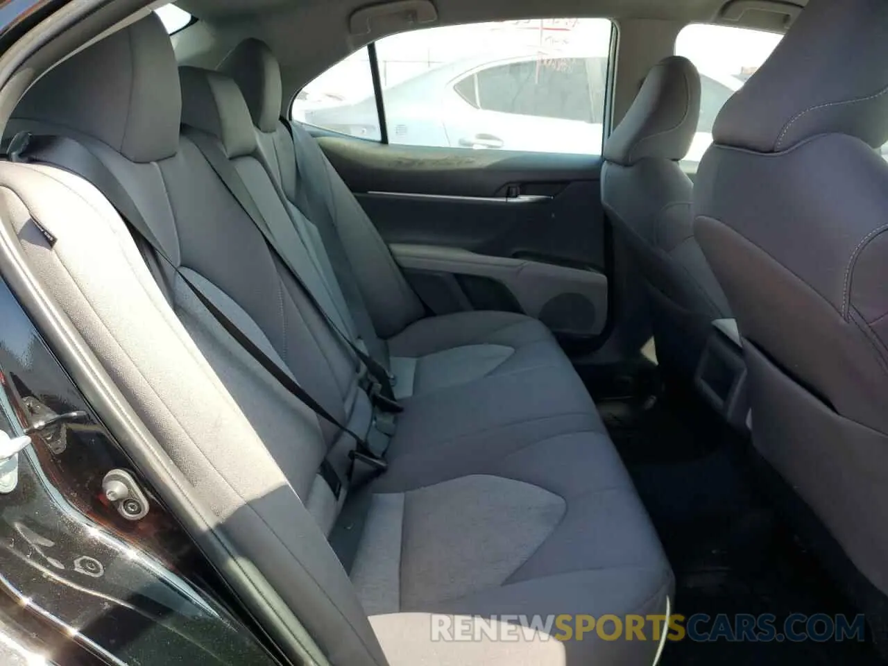 10 Photograph of a damaged car 4T1C11AK3NU712661 TOYOTA CAMRY 2022