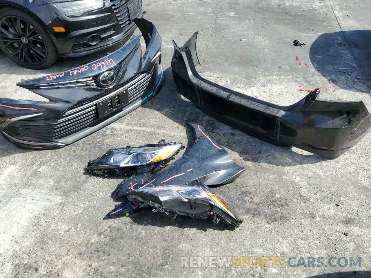 12 Photograph of a damaged car 4T1C11AK3NU712661 TOYOTA CAMRY 2022