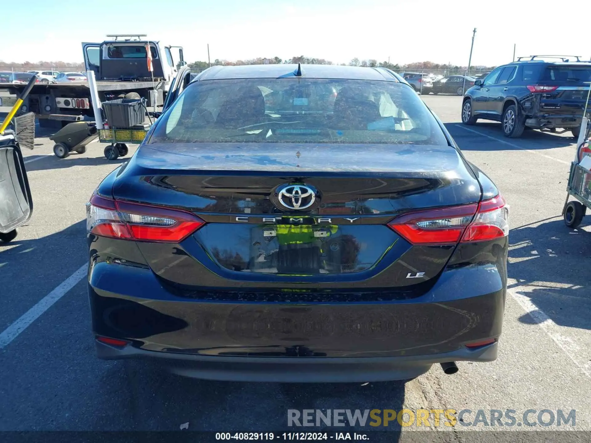 16 Photograph of a damaged car 4T1C11AK4NU052047 TOYOTA CAMRY 2022