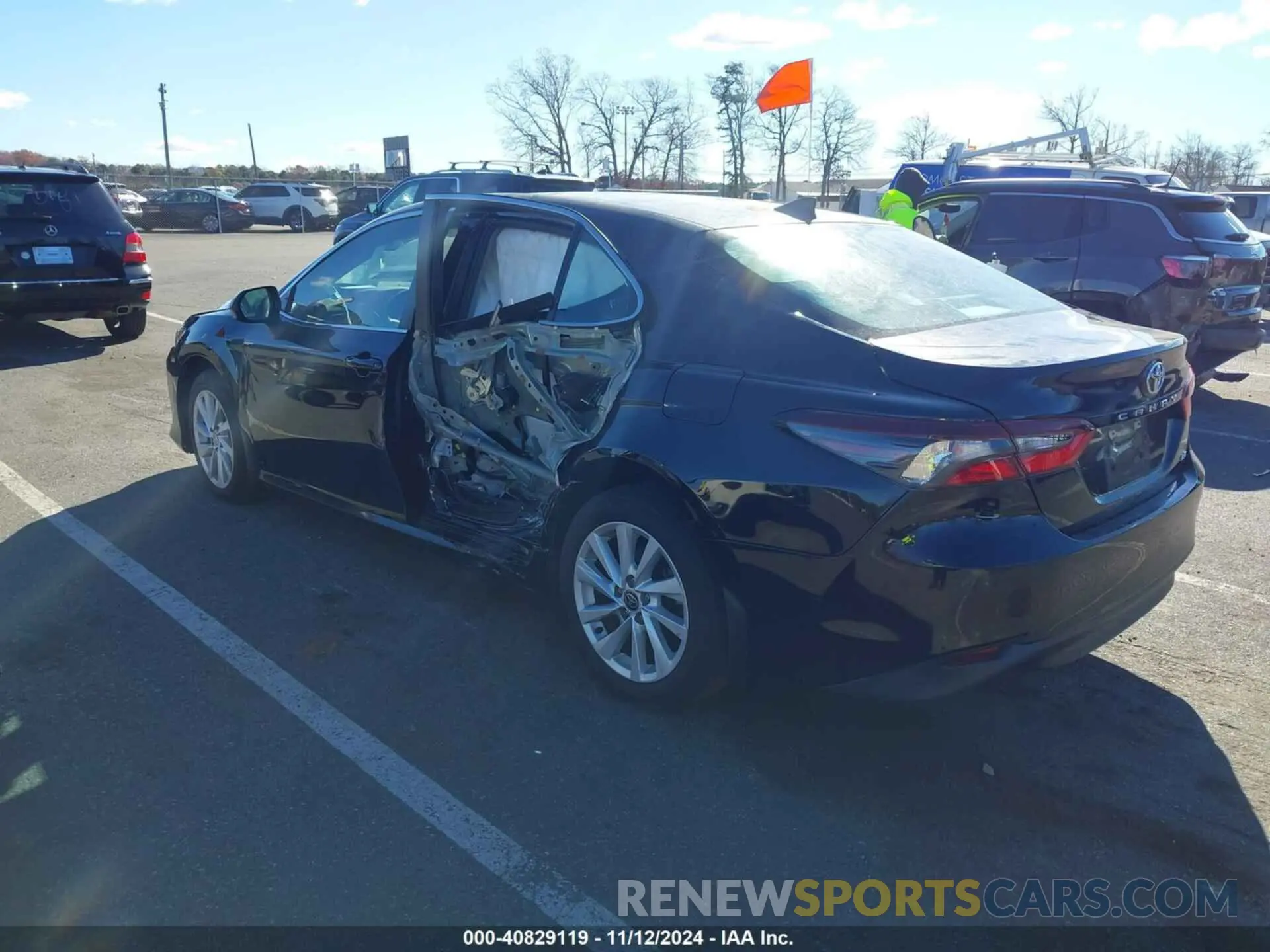 3 Photograph of a damaged car 4T1C11AK4NU052047 TOYOTA CAMRY 2022