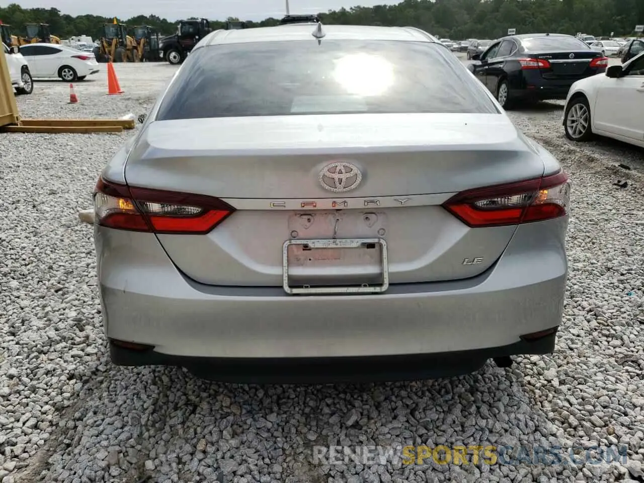 6 Photograph of a damaged car 4T1C11AK4NU058401 TOYOTA CAMRY 2022