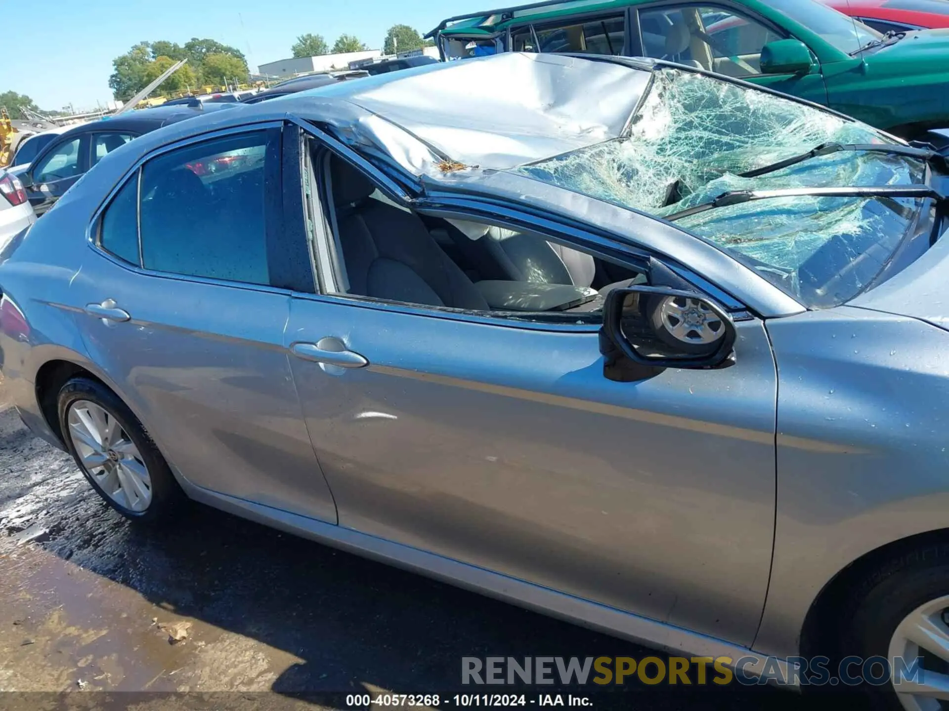 14 Photograph of a damaged car 4T1C11AK4NU061430 TOYOTA CAMRY 2022