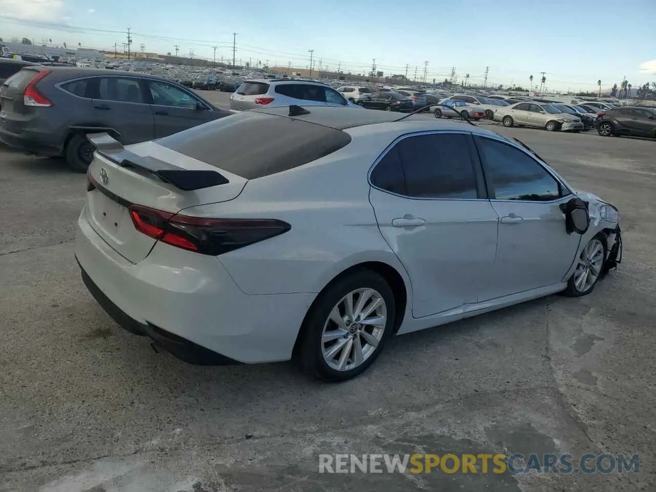 3 Фотография поврежденного автомобиля 4T1C11AK4NU067759 TOYOTA CAMRY 2022