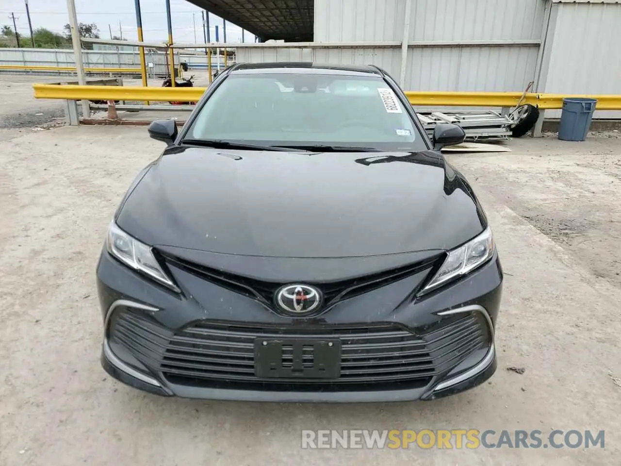 5 Photograph of a damaged car 4T1C11AK4NU649764 TOYOTA CAMRY 2022