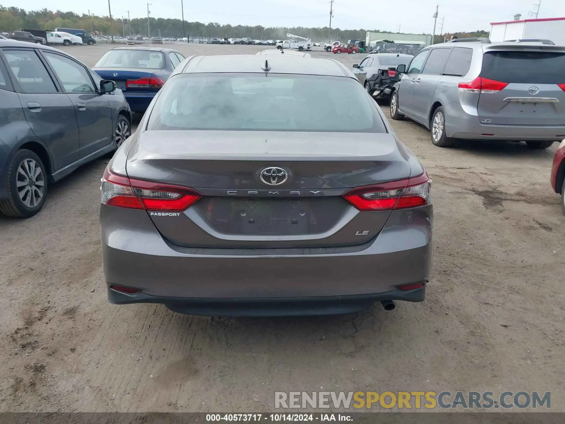 16 Photograph of a damaged car 4T1C11AK4NU680335 TOYOTA CAMRY 2022