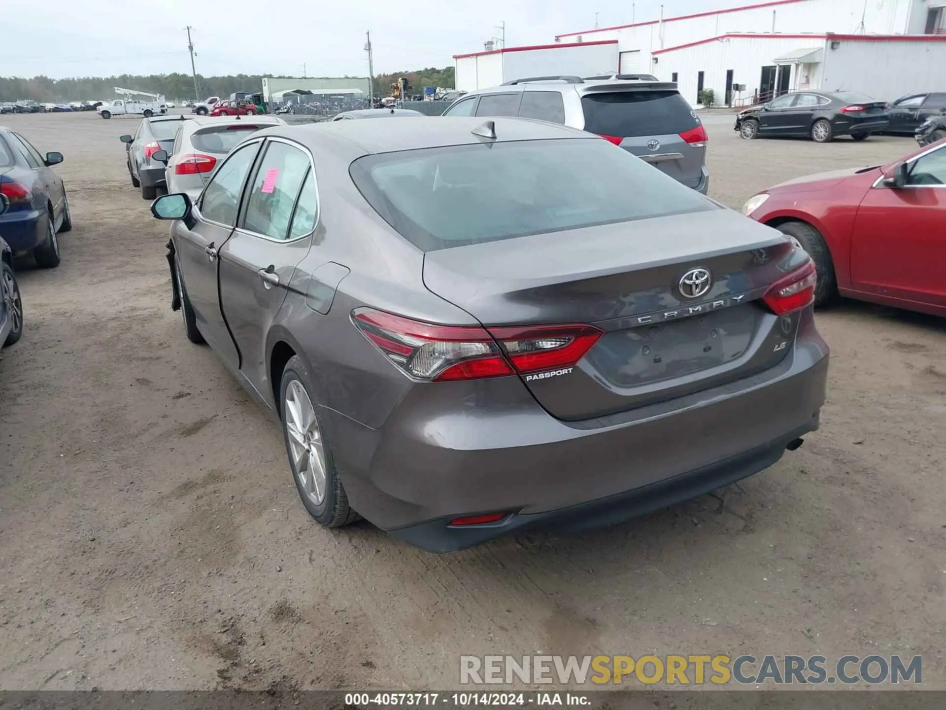 3 Photograph of a damaged car 4T1C11AK4NU680335 TOYOTA CAMRY 2022