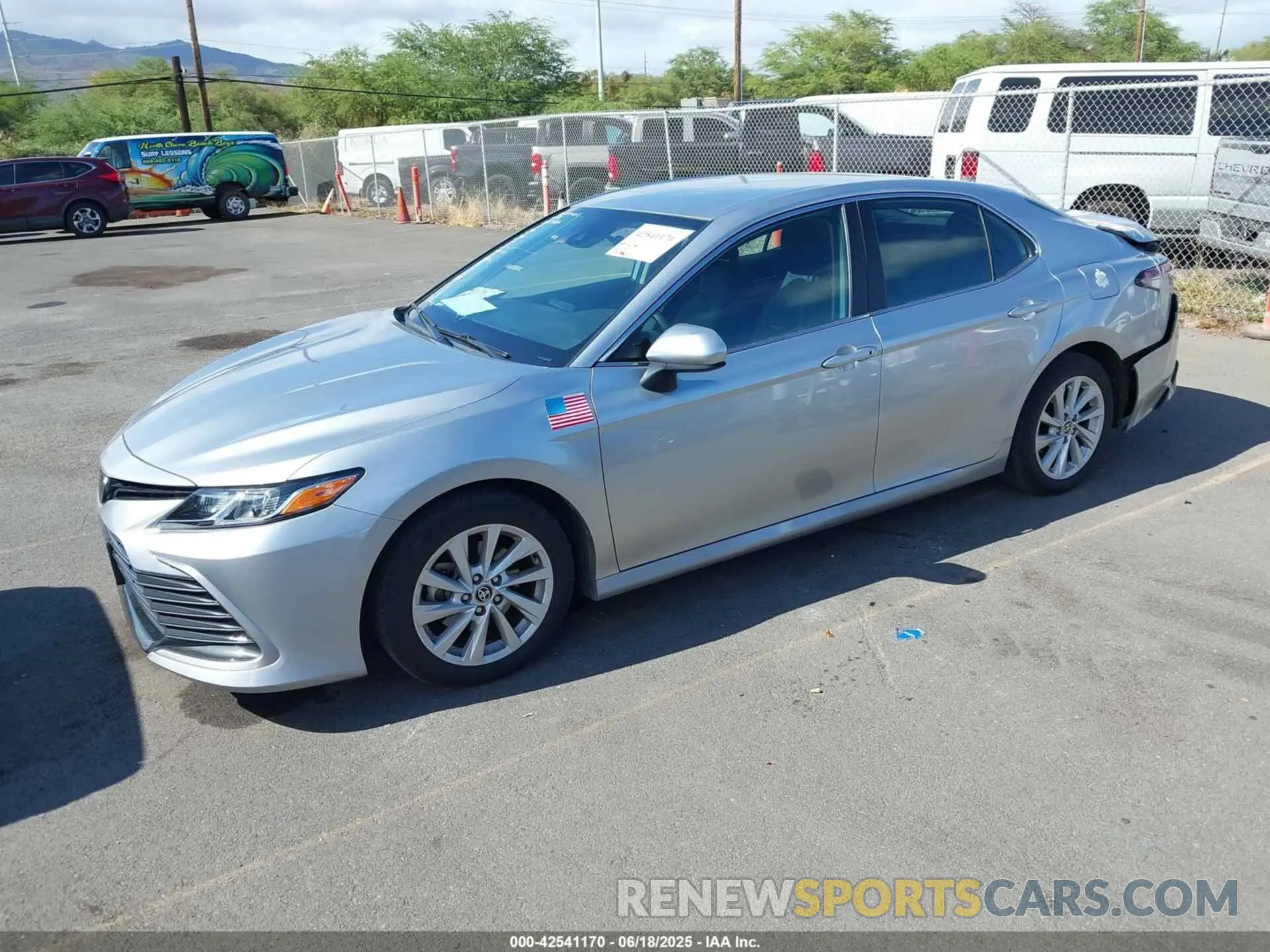 2 Photograph of a damaged car 4T1C11AK4NU681016 TOYOTA CAMRY 2022