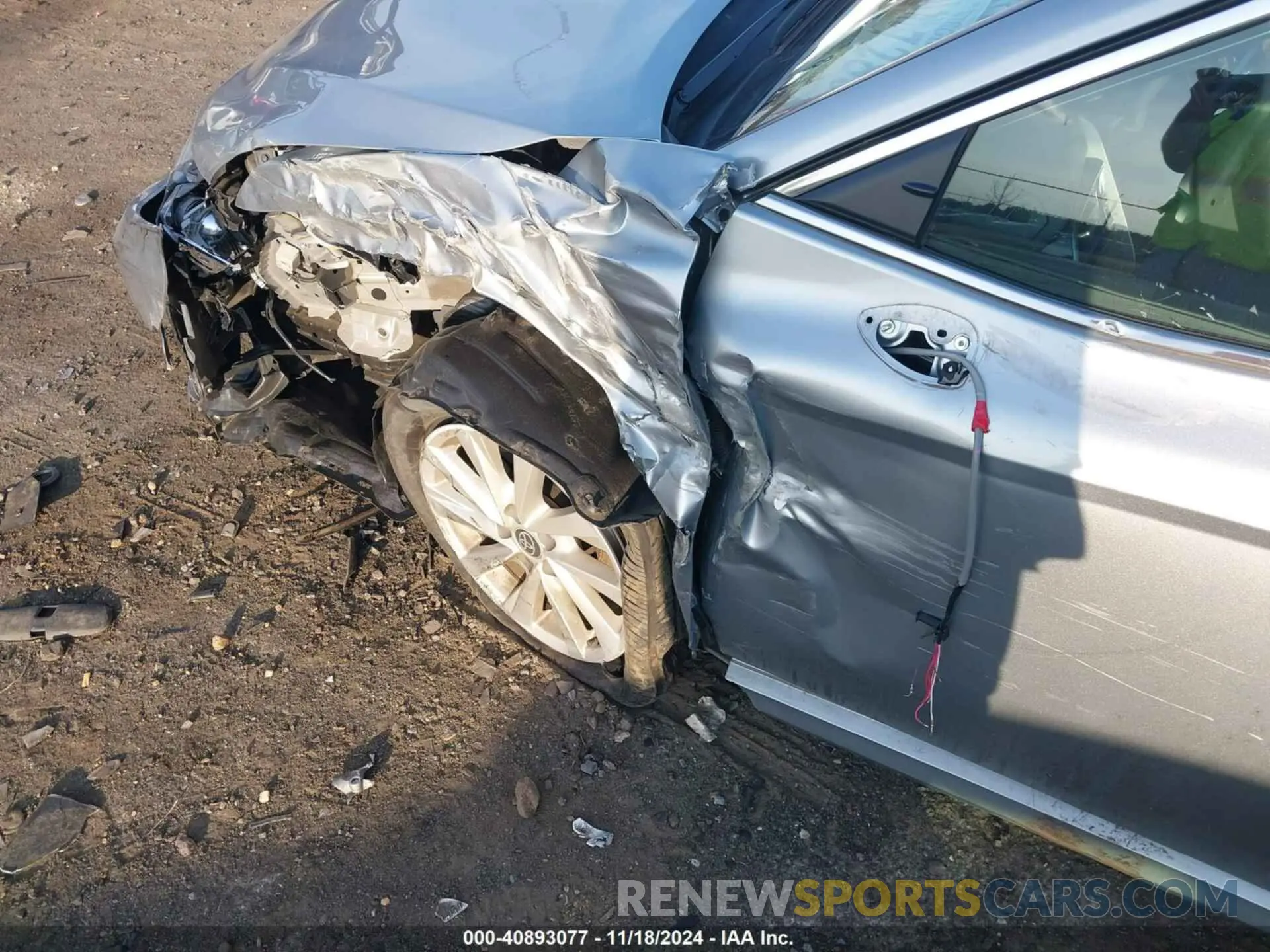 6 Photograph of a damaged car 4T1C11AK4NU685986 TOYOTA CAMRY 2022