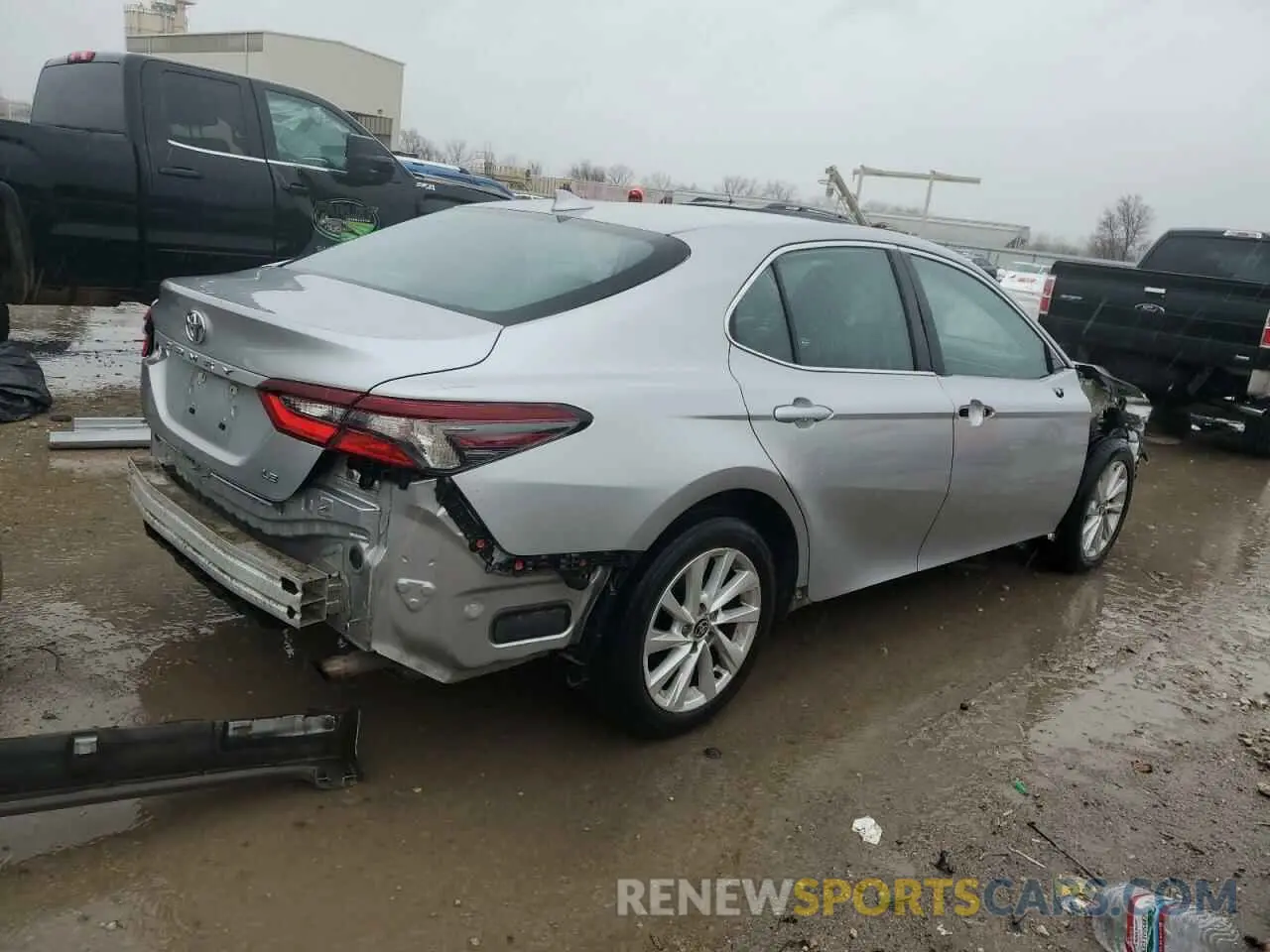 3 Фотография поврежденного автомобиля 4T1C11AK4NU686748 TOYOTA CAMRY 2022