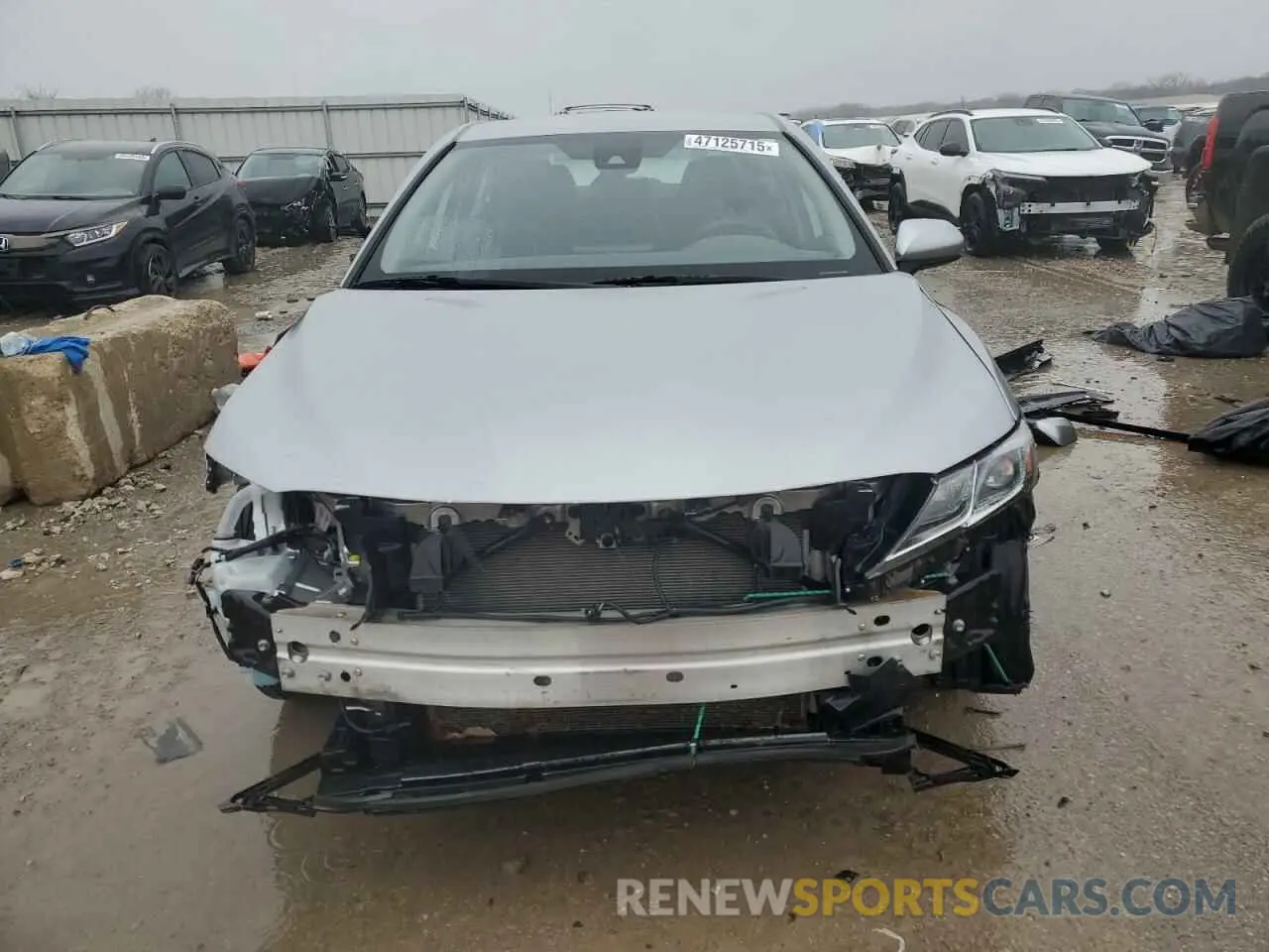 5 Фотография поврежденного автомобиля 4T1C11AK4NU686748 TOYOTA CAMRY 2022
