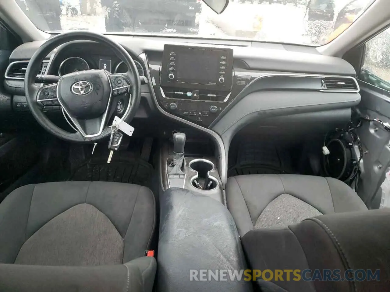 8 Фотография поврежденного автомобиля 4T1C11AK4NU686748 TOYOTA CAMRY 2022