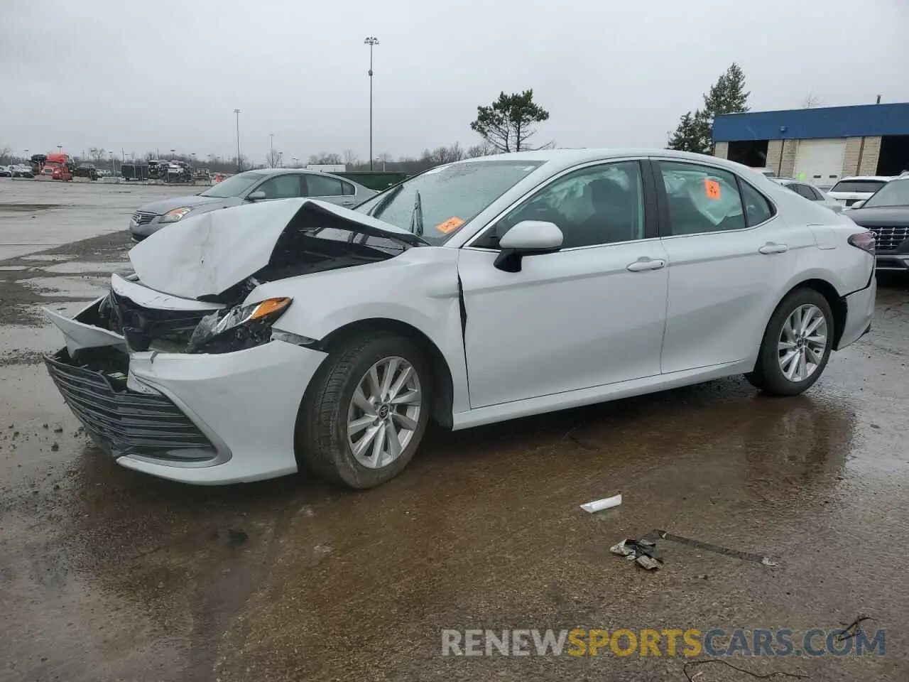 1 Photograph of a damaged car 4T1C11AK5NU007148 TOYOTA CAMRY 2022