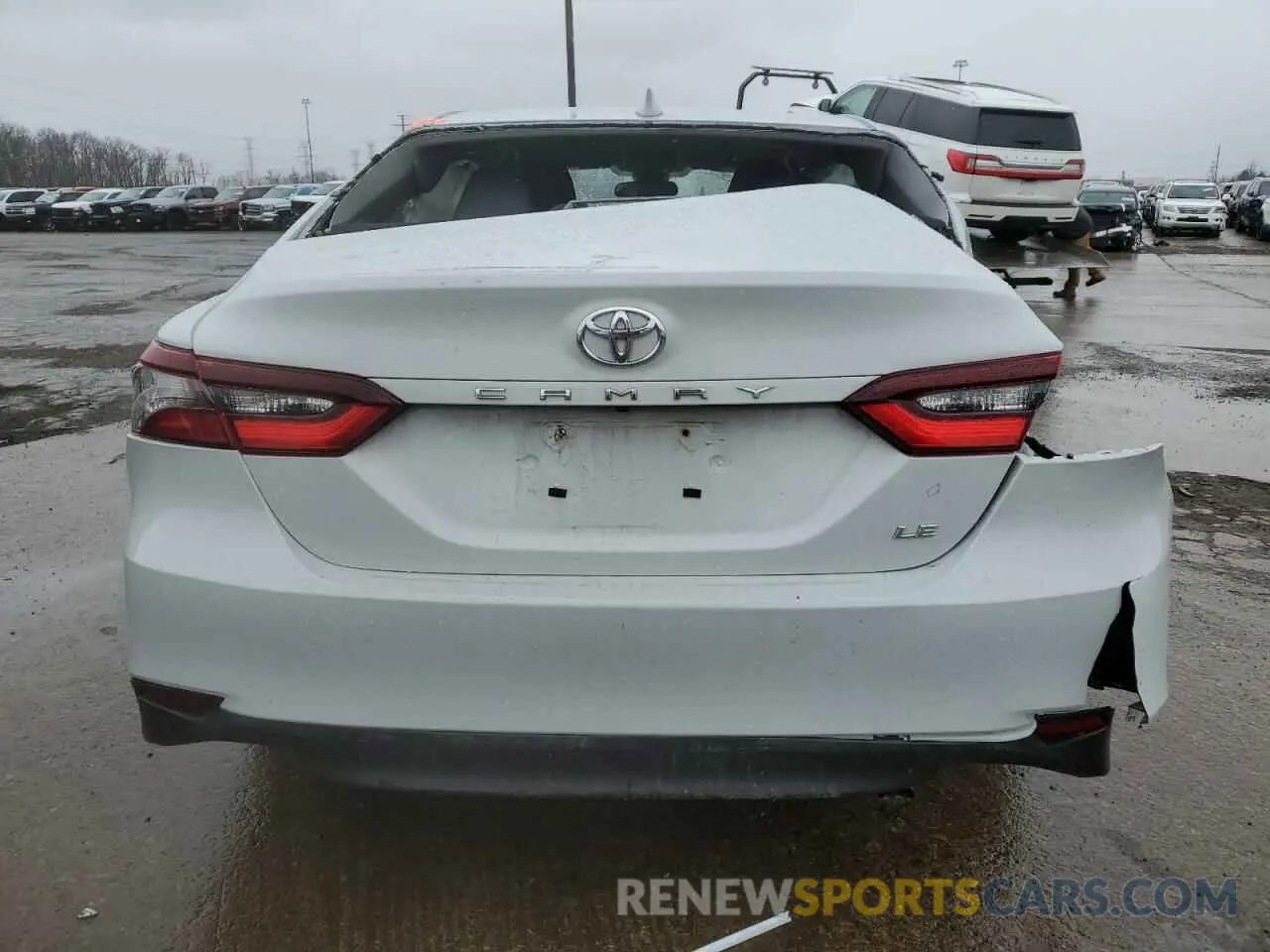 6 Photograph of a damaged car 4T1C11AK5NU007148 TOYOTA CAMRY 2022