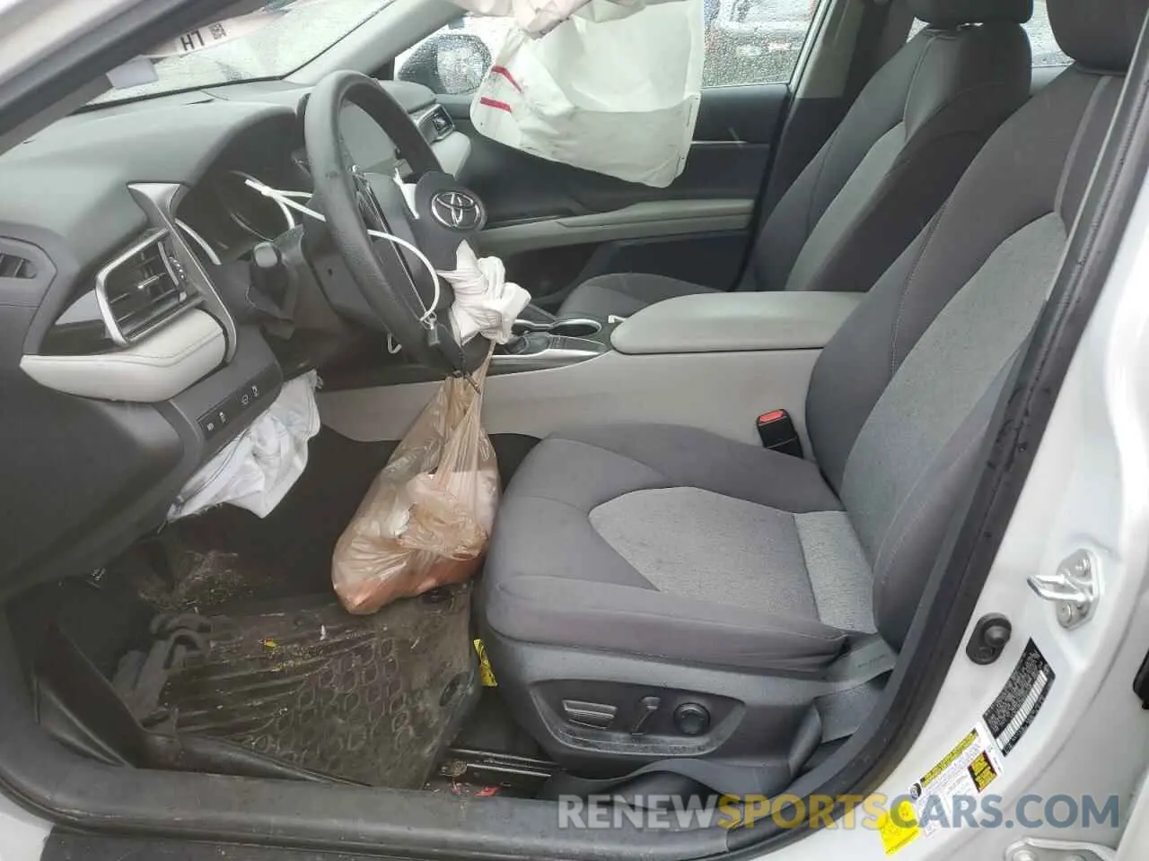 7 Photograph of a damaged car 4T1C11AK5NU007148 TOYOTA CAMRY 2022