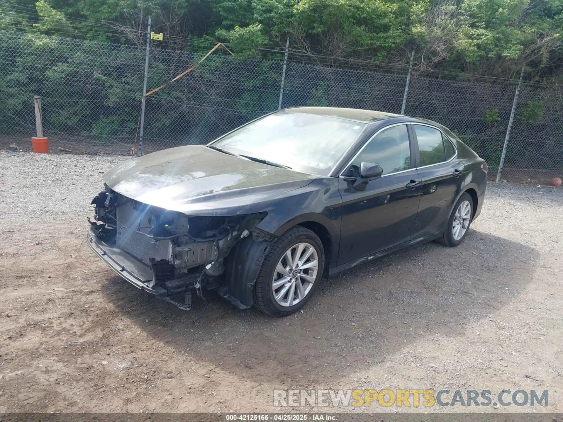 2 Photograph of a damaged car 4T1C11AK5NU016979 TOYOTA CAMRY 2022
