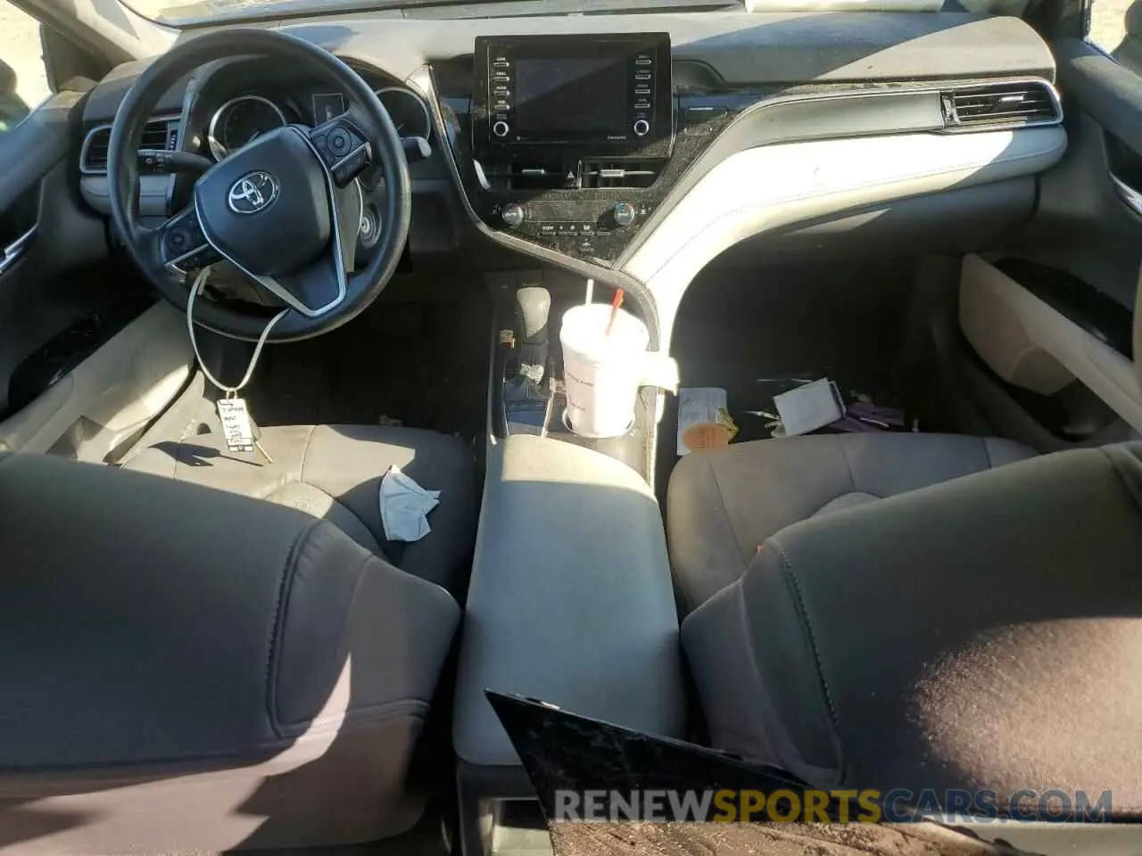 8 Фотография поврежденного автомобиля 4T1C11AK5NU648963 TOYOTA CAMRY 2022