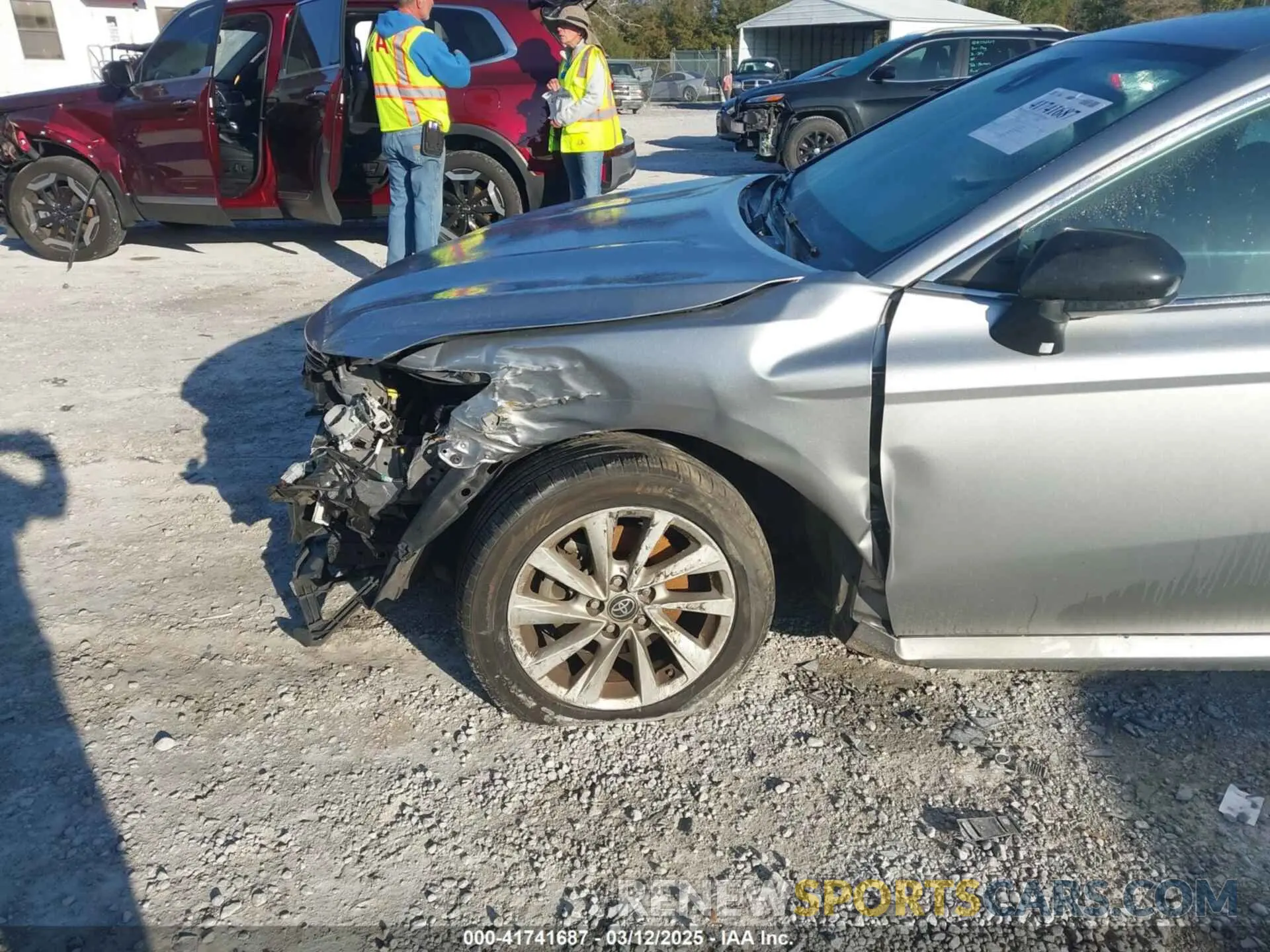 6 Photograph of a damaged car 4T1C11AK5NU678075 TOYOTA CAMRY 2022