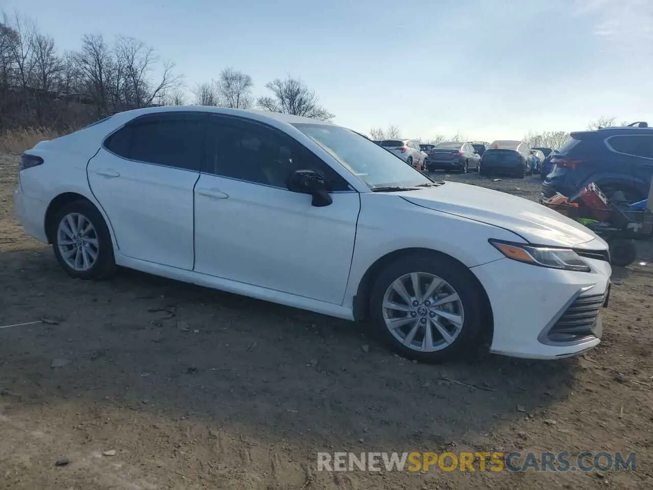 4 Photograph of a damaged car 4T1C11AK5NU681865 TOYOTA CAMRY 2022