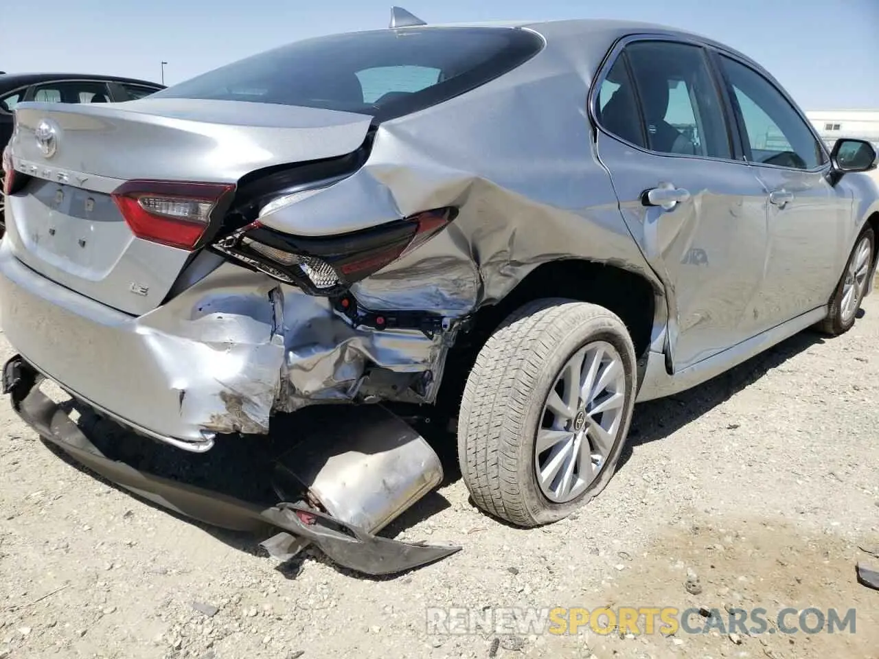 9 Photograph of a damaged car 4T1C11AK5NU693644 TOYOTA CAMRY 2022