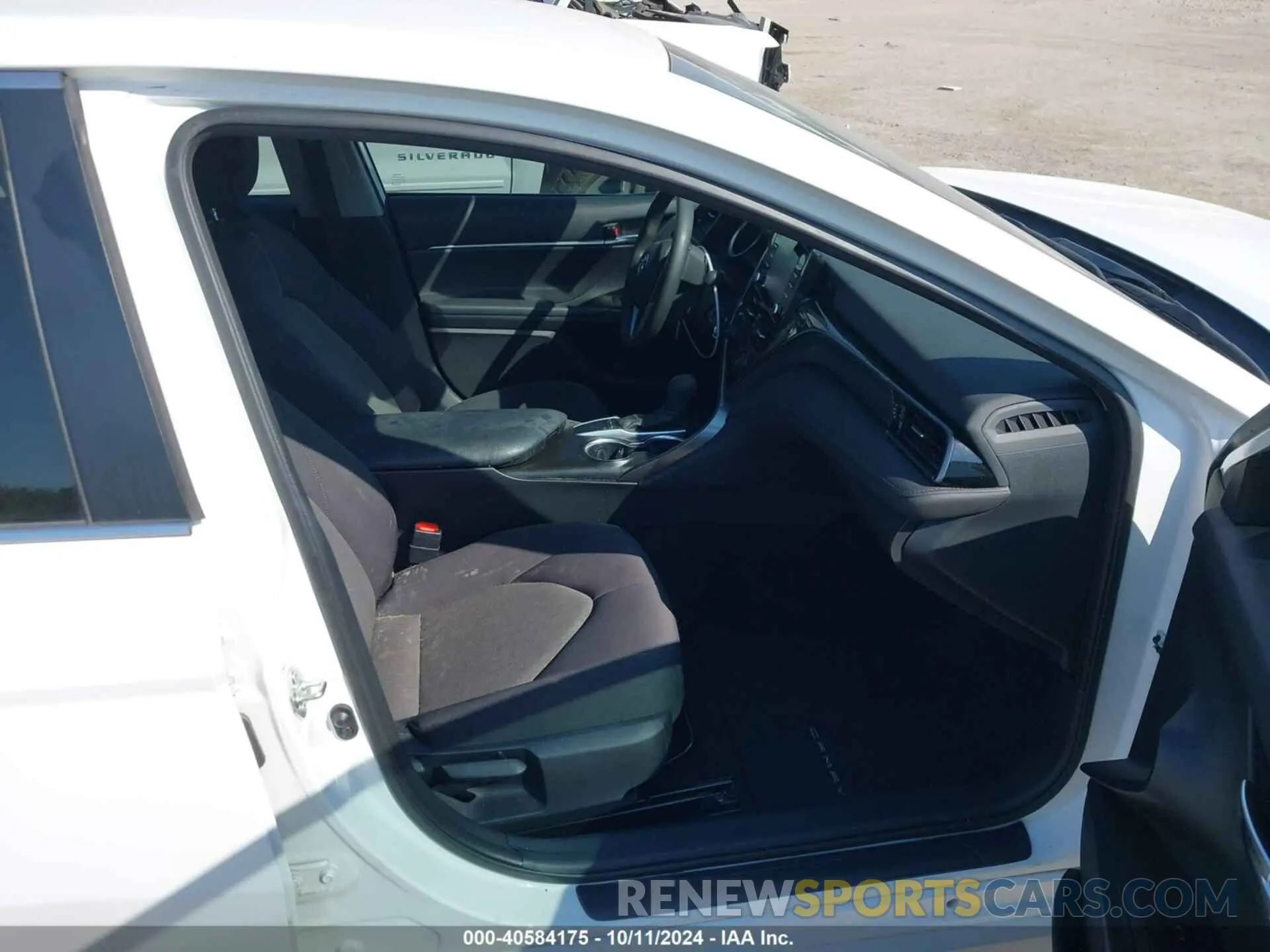 5 Photograph of a damaged car 4T1C11AK5NU693885 TOYOTA CAMRY 2022