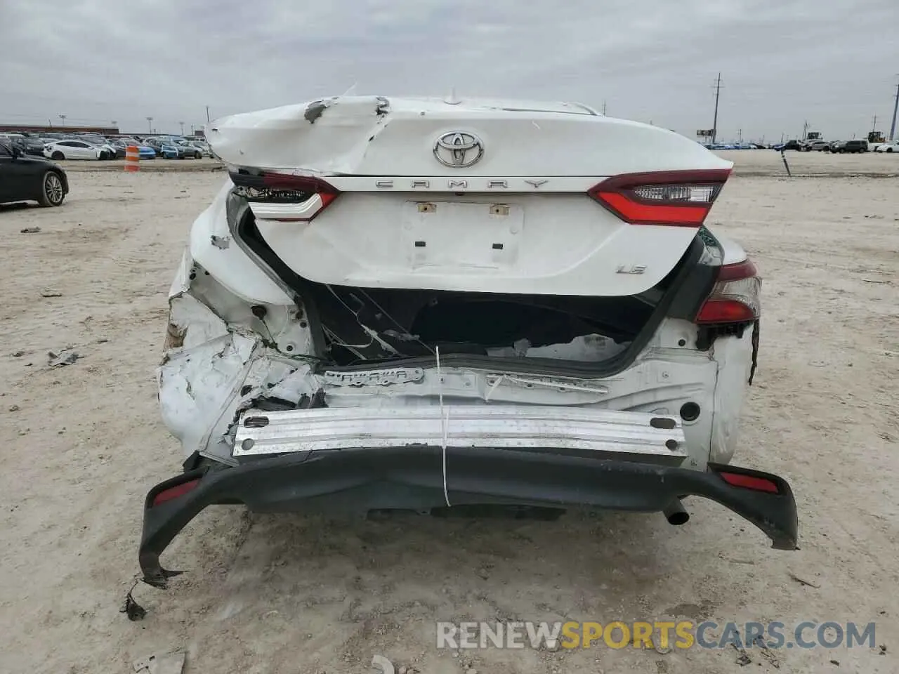 6 Фотография поврежденного автомобиля 4T1C11AK5NU696477 TOYOTA CAMRY 2022