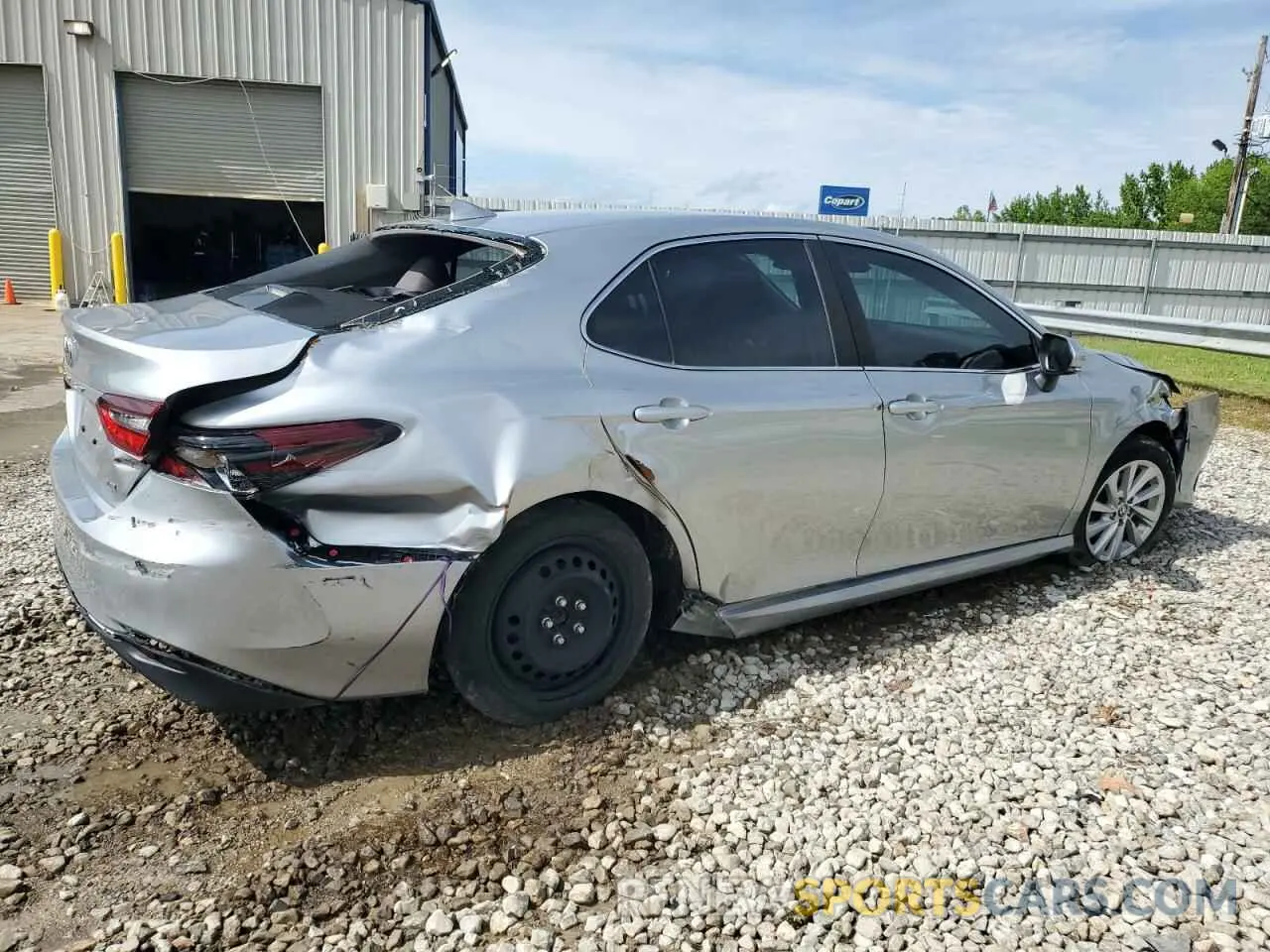 3 Photograph of a damaged car 4T1C11AK5NU696771 TOYOTA CAMRY 2022