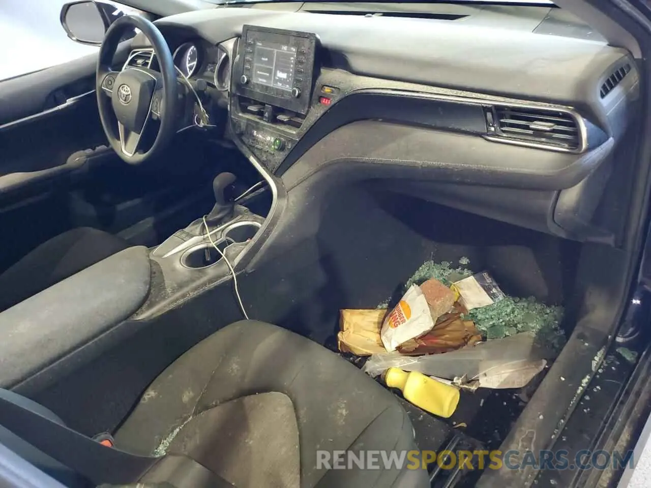 8 Фотография поврежденного автомобиля 4T1C11AK5NU717974 TOYOTA CAMRY 2022