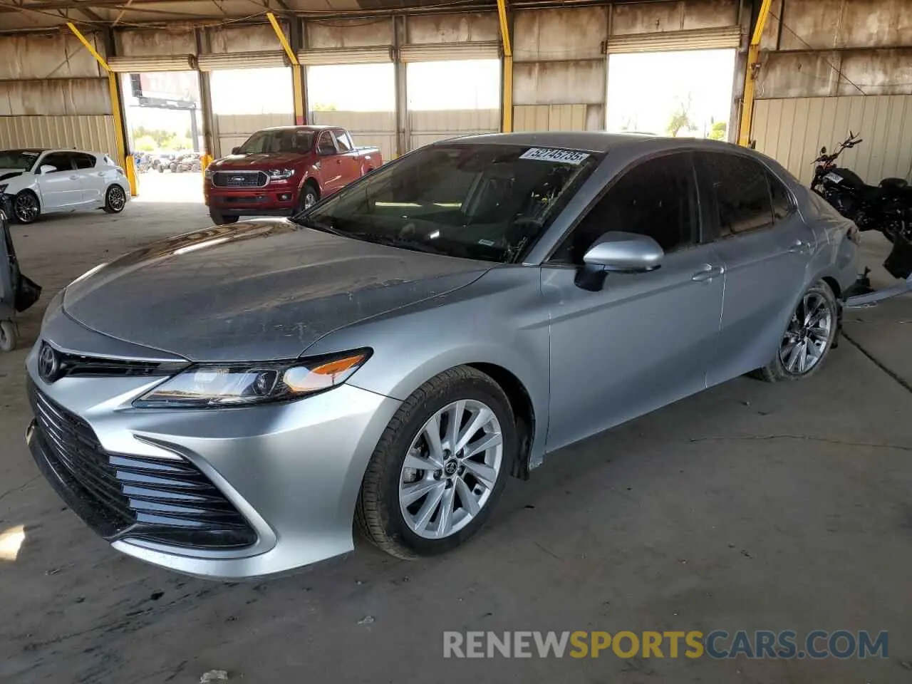 1 Photograph of a damaged car 4T1C11AK6NU009698 TOYOTA CAMRY 2022
