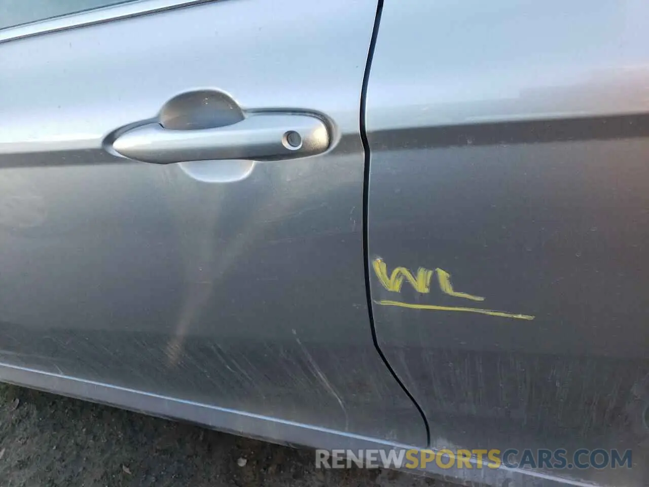 9 Photograph of a damaged car 4T1C11AK6NU051000 TOYOTA CAMRY 2022
