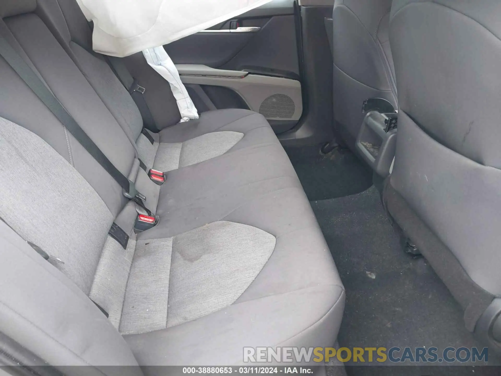 8 Фотография поврежденного автомобиля 4T1C11AK6NU051711 TOYOTA CAMRY 2022