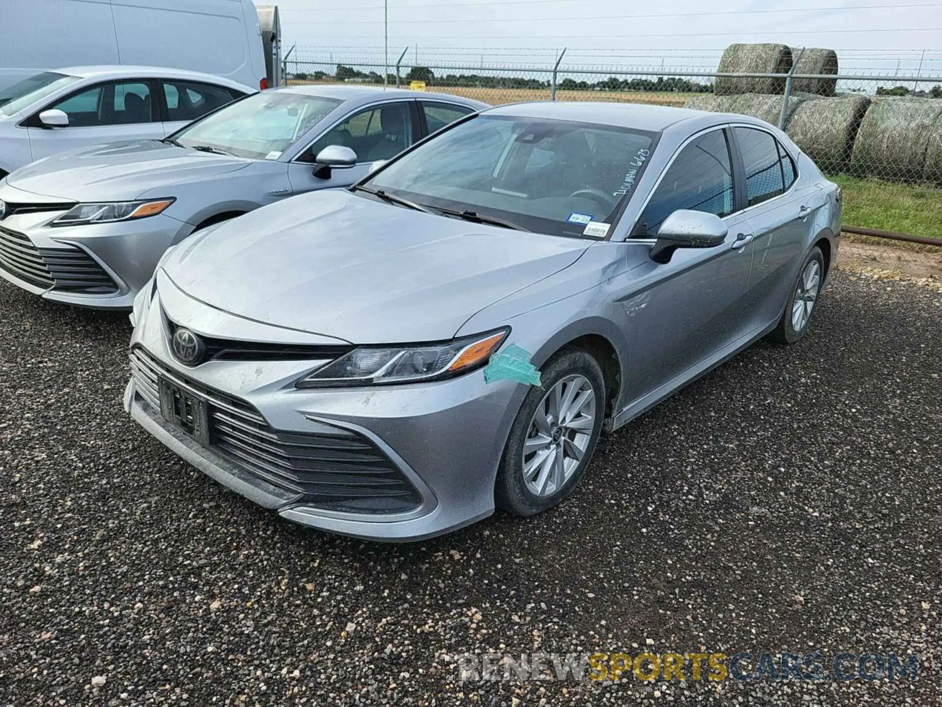 10 Photograph of a damaged car 4T1C11AK6NU635431 TOYOTA CAMRY 2022