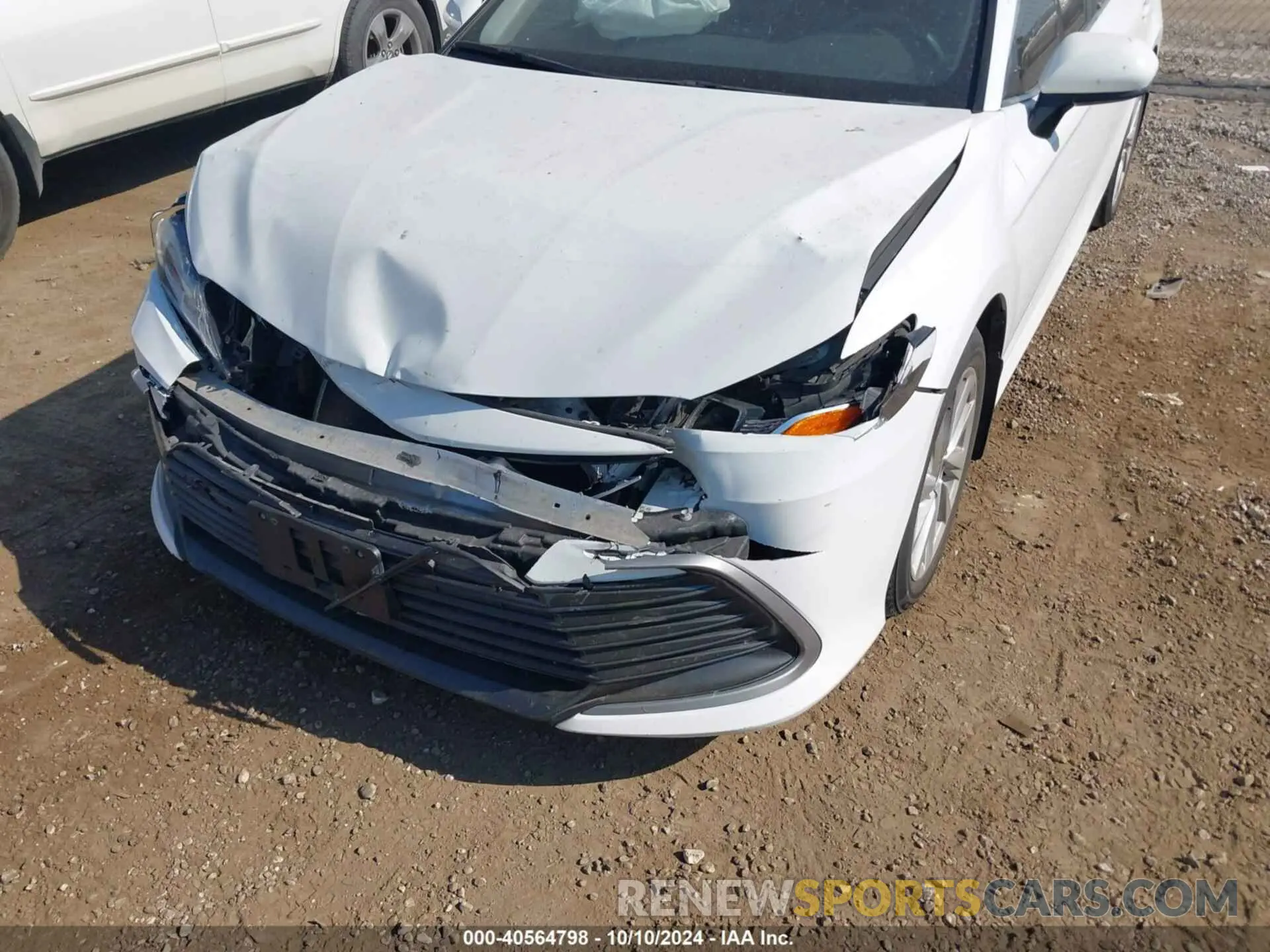 17 Photograph of a damaged car 4T1C11AK6NU696231 TOYOTA CAMRY 2022
