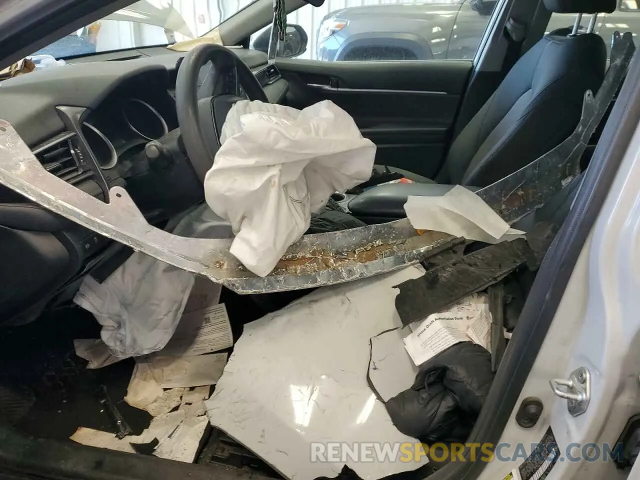 7 Photograph of a damaged car 4T1C11AK7NU049255 TOYOTA CAMRY 2022