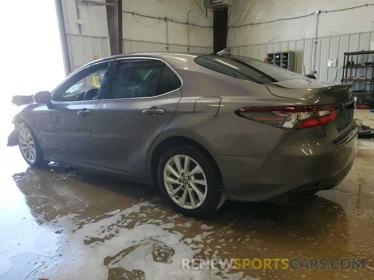 2 Photograph of a damaged car 4T1C11AK7NU055282 TOYOTA CAMRY 2022