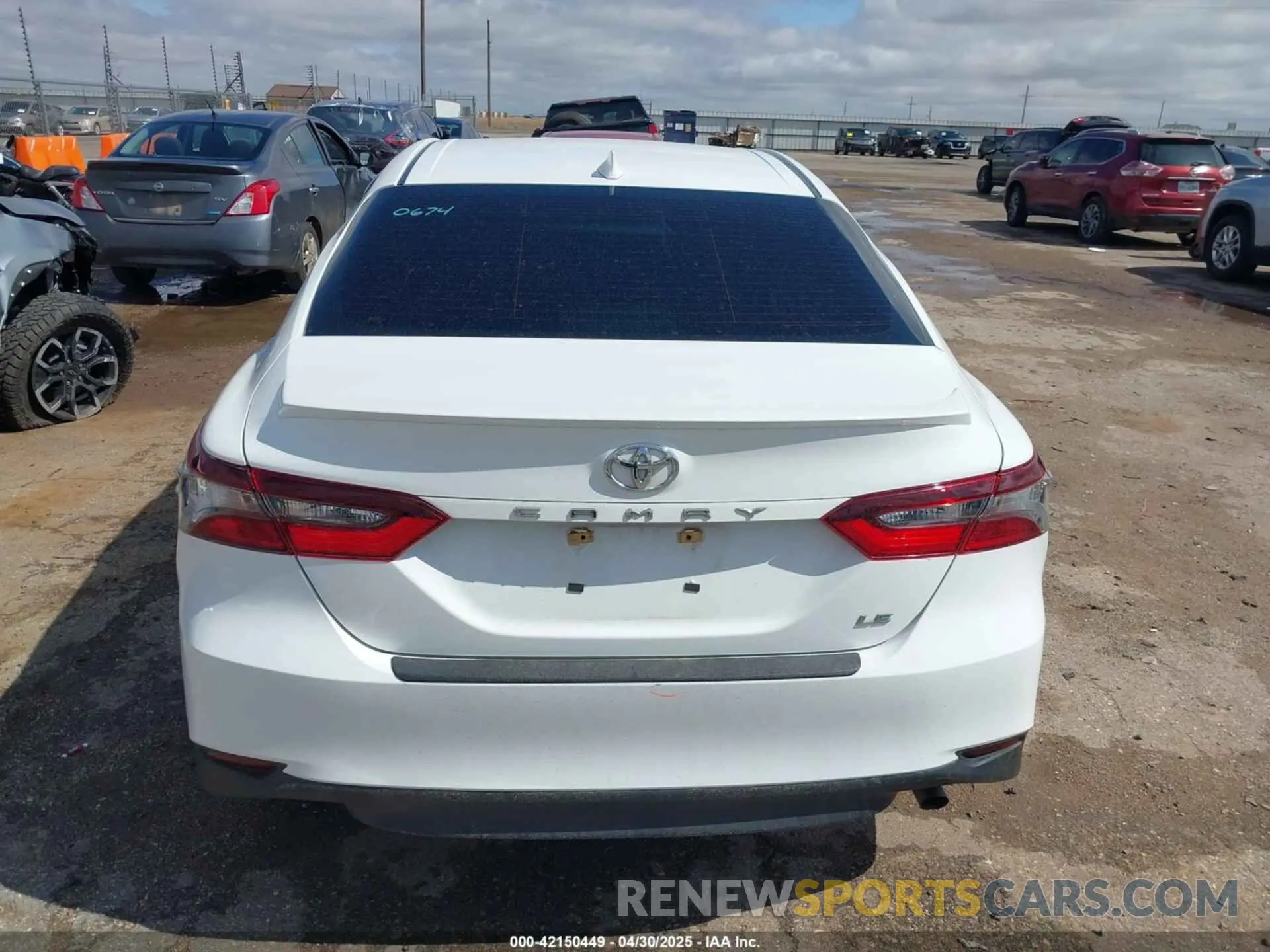 17 Photograph of a damaged car 4T1C11AK7NU055797 TOYOTA CAMRY 2022