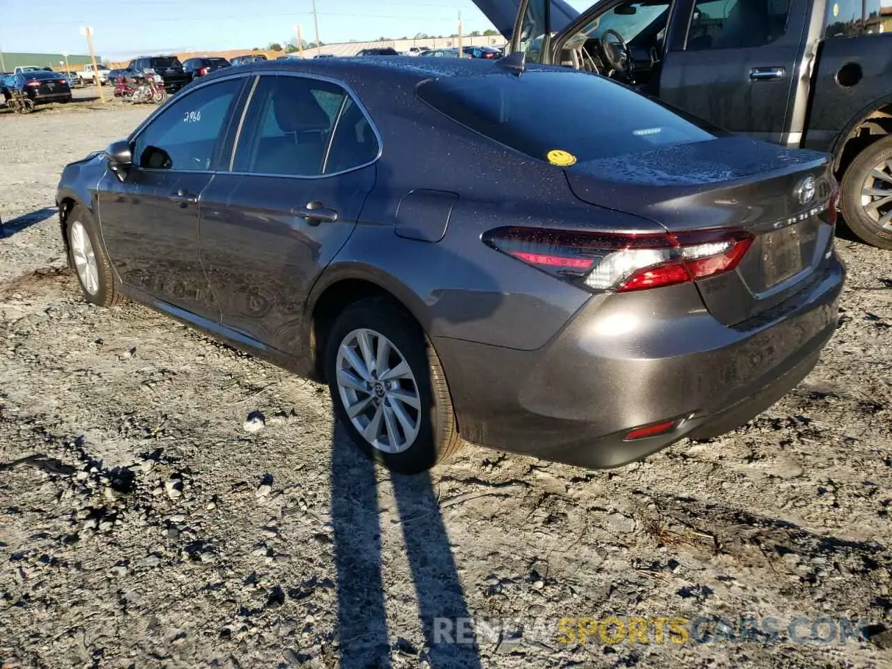 3 Photograph of a damaged car 4T1C11AK7NU636684 TOYOTA CAMRY 2022