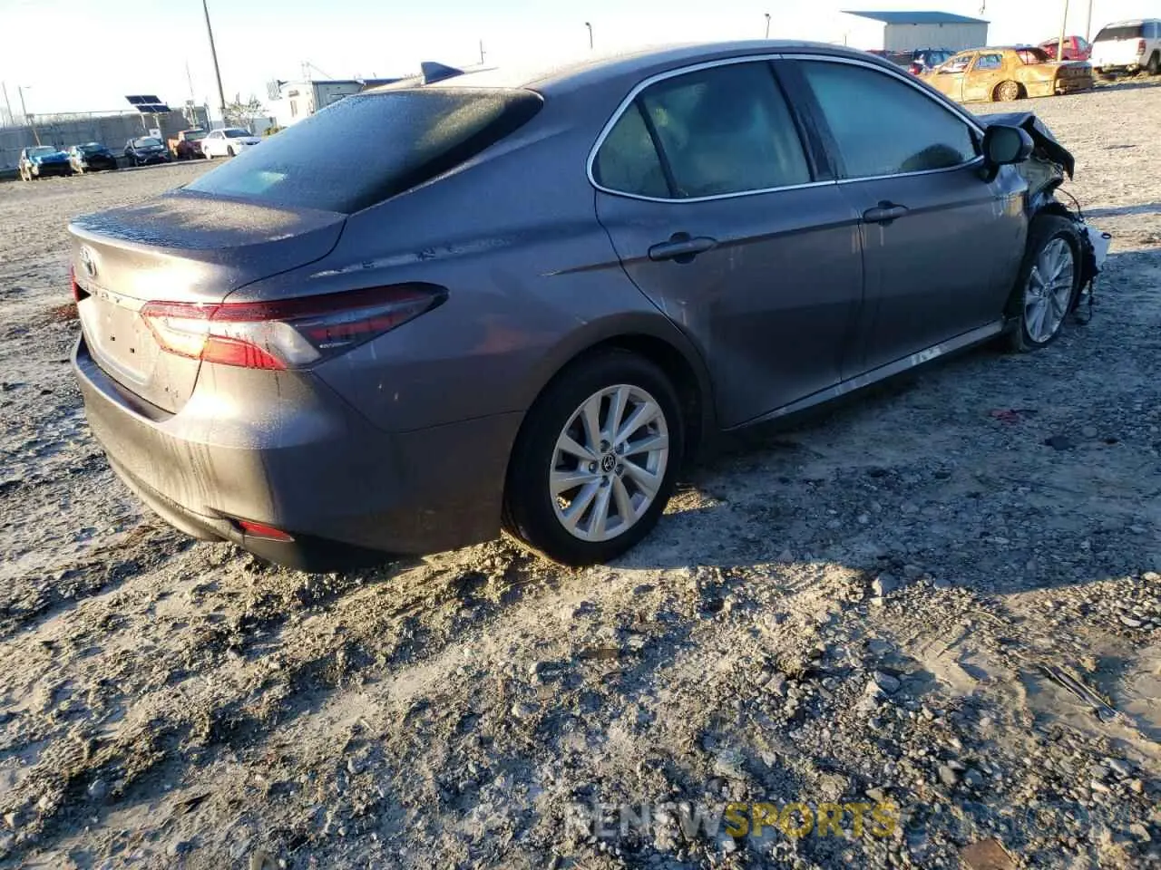 4 Photograph of a damaged car 4T1C11AK7NU636684 TOYOTA CAMRY 2022