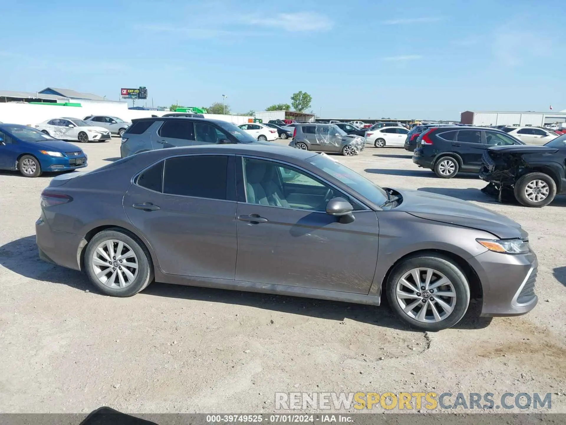 13 Photograph of a damaged car 4T1C11AK7NU676294 TOYOTA CAMRY 2022